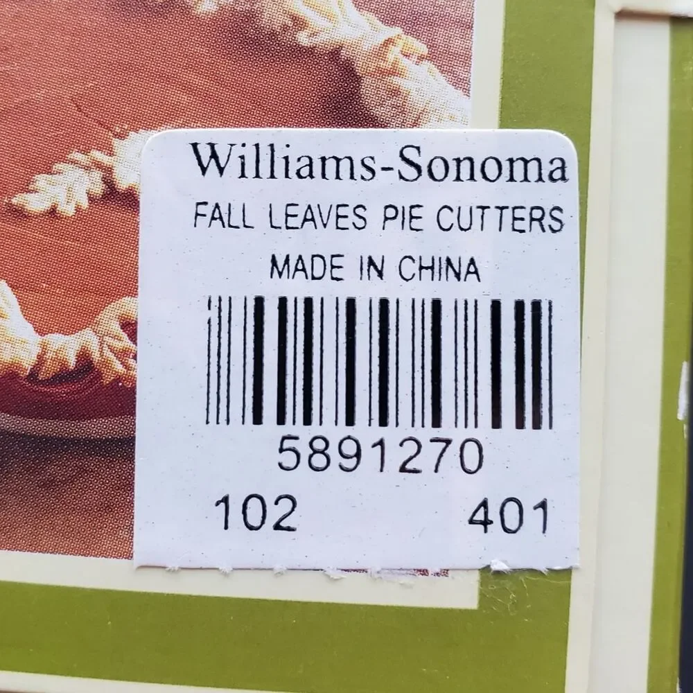 Williams-Sonoma Fall Leaves Pie Crust Cutters New in Box Autumn Set Of 4 NOS